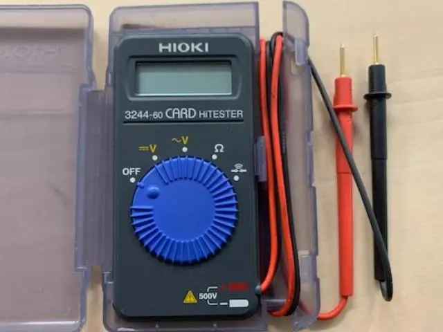 （筆者撮影）携帯テスターの外観